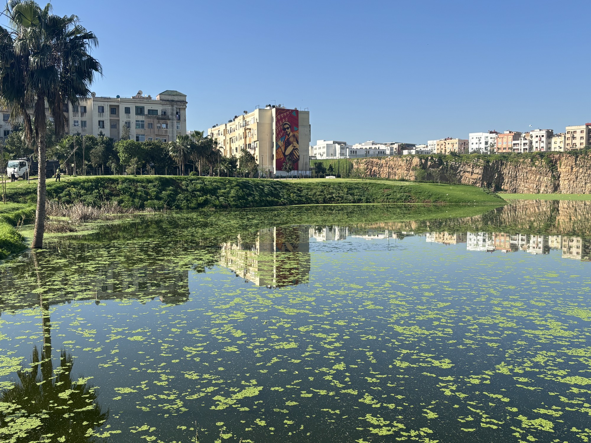 Image from ESCA - Ecole de Management